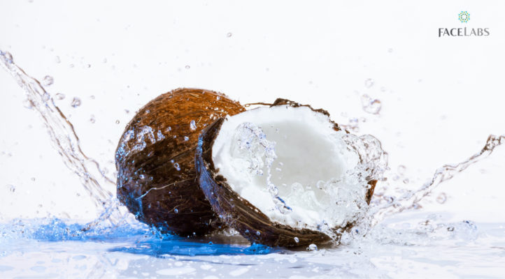 เสริมน้ำนวลผิว คืนความสดใส ด้วยน้ำมะพร้าว